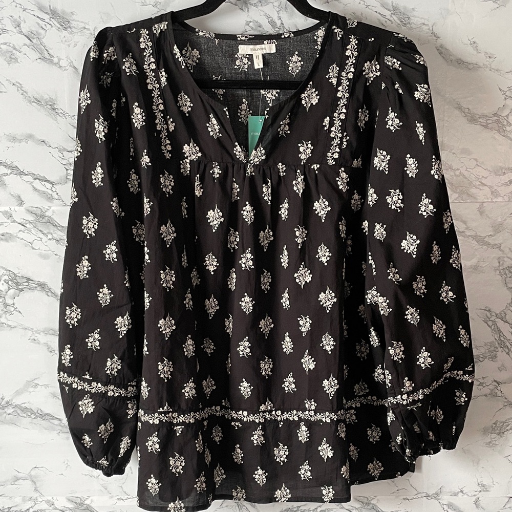 Maurices L NWT Black and White Floral Blouse
